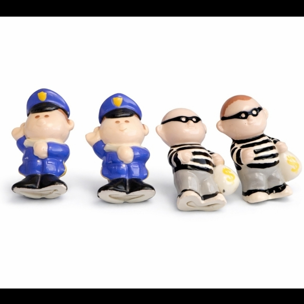 Vintage Duncan Ceramic Products Tic‎ Tac Toe Game Cops and Robbers 1973